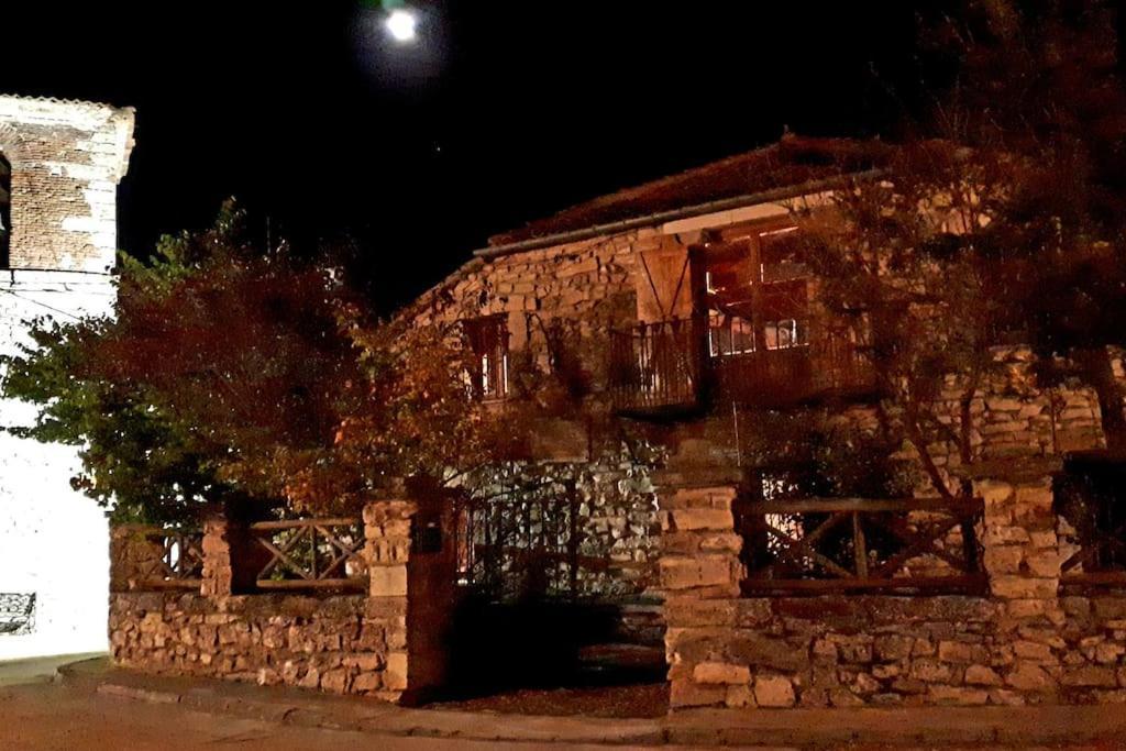 Casa Florentino Casa Centenaria Torre Val De San Pedro Buitenkant foto