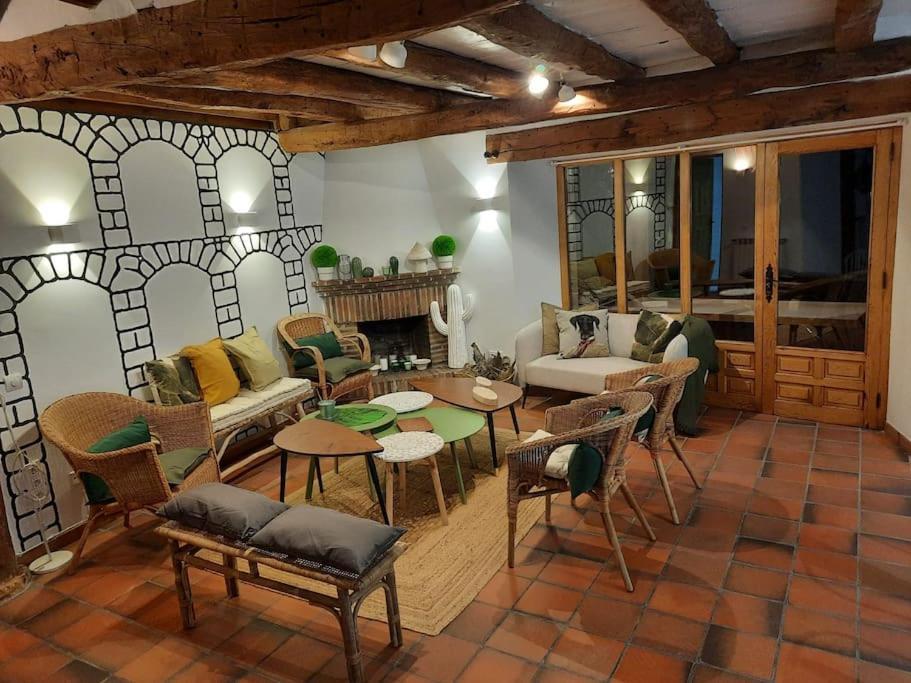 Casa Florentino Casa Centenaria Torre Val De San Pedro Buitenkant foto